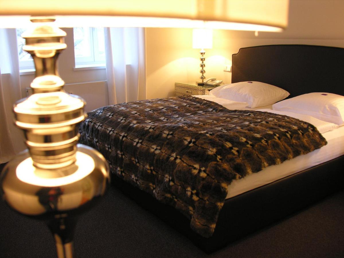 Rheda-Wiedenbrück Hotel Am Doktorplatz חדר תמונה