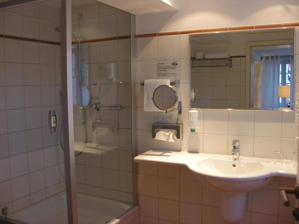 Rheda-Wiedenbrück Hotel Am Doktorplatz חדר תמונה
